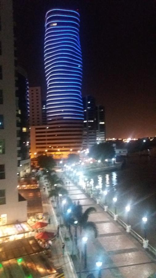 Suite Ejecutiva En Riverfront 2 Puerto Santa Ana Guayaquil Exterior photo